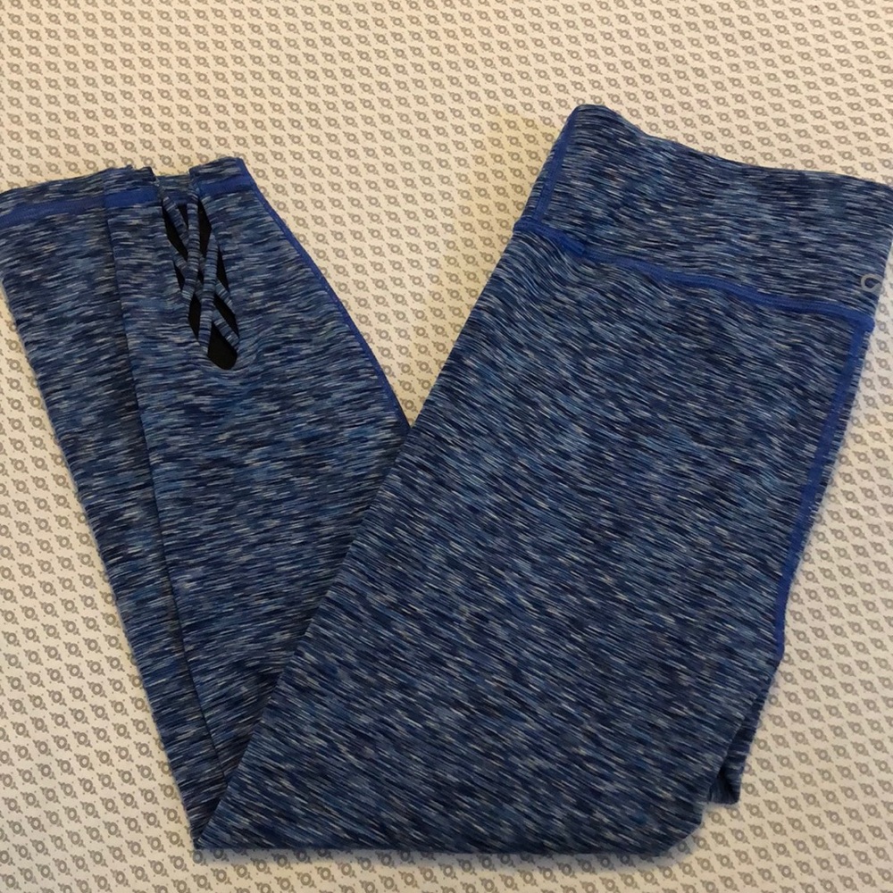 GapFit Blackout Technology legggings